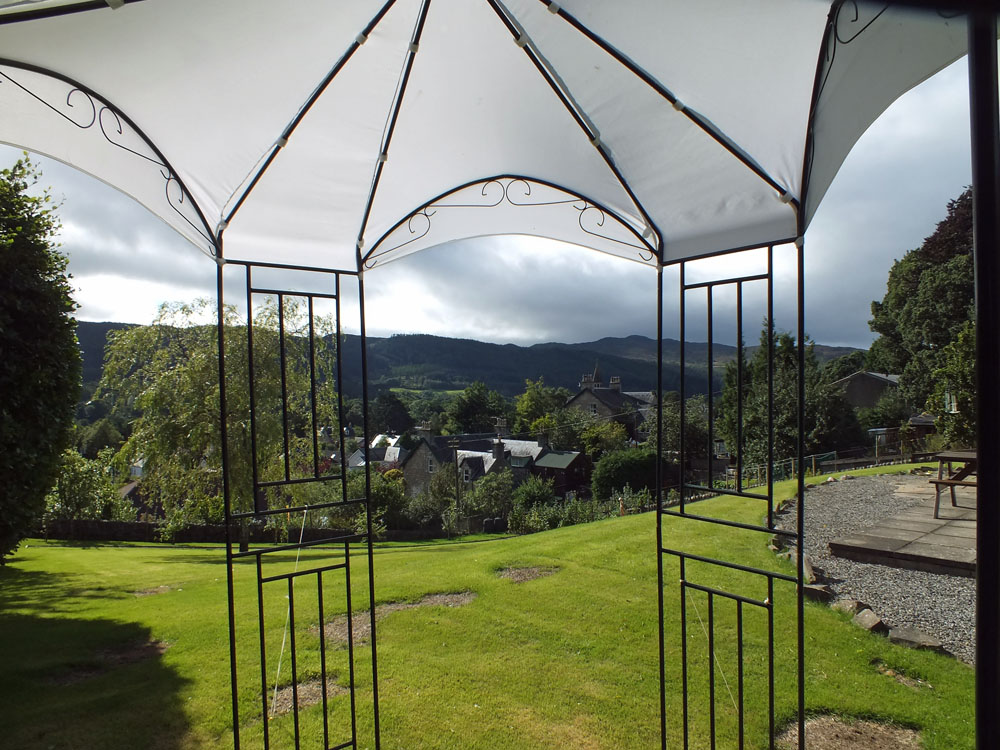 Tir Aluinn Guest House