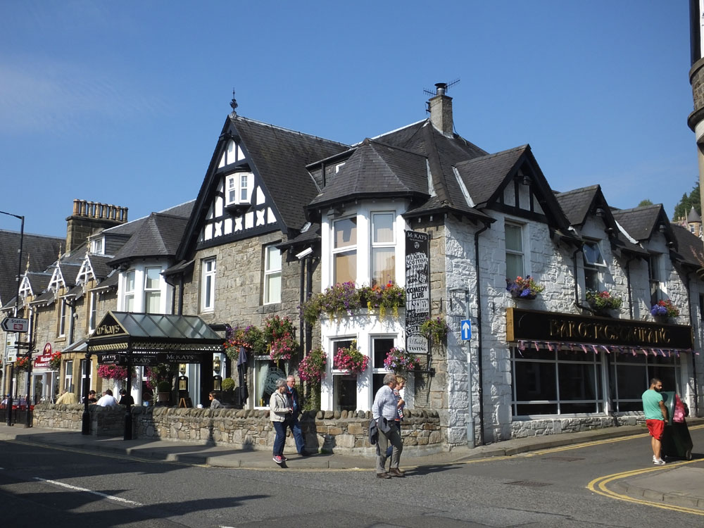 McKays Bar and Restaurant