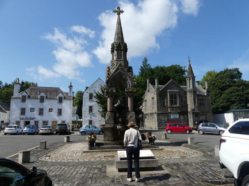 Dunkeld Bridge to Dunkeld Cathedral Historic Trail Walk