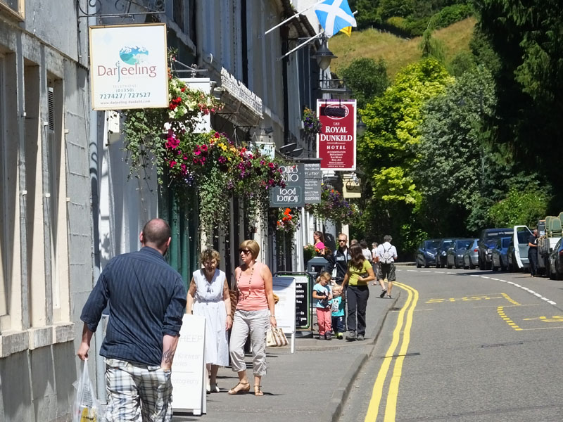 Dunkeld Bridge to Dunkeld Cathedral Historic Trail Walk